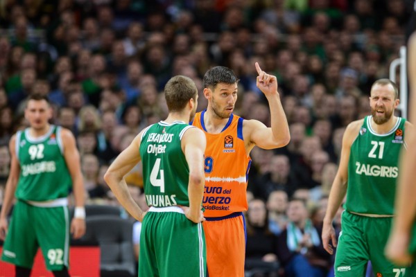 Valencia Basket se adjudica ante Zalgiris el quinto triunfo en Euroliga con Van Rossom como líder