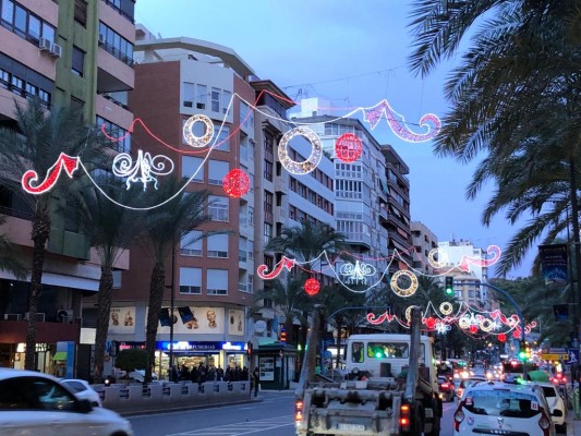 El interventor exige más control del gasto de luz de Alicante tras el pago de 1,5 millones no previstos