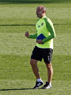 Mir se estrena con una final