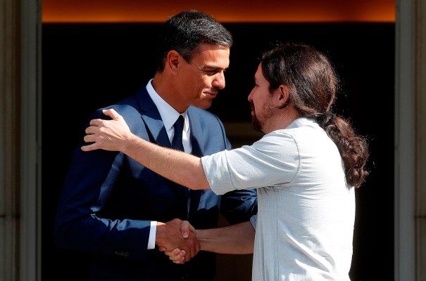PSOE y Podemos estudian subir el salario mínimo un 11%, a 1.000 euros en 2020