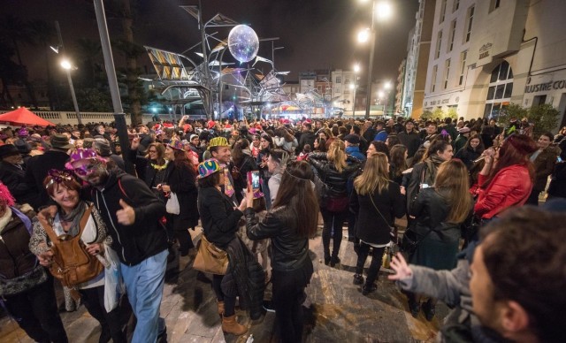 Los hosteleros podrán sacar sus barras a la calle en Nochebuena y Nochevieja