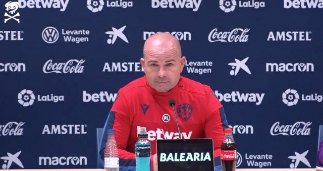 Paco López: “No me sorprende en absoluto el rendimiento del Granada”