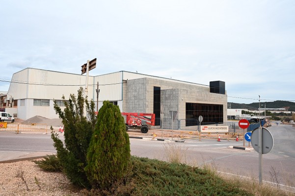Best Surface nace envuelta en el secreto y con capital italiano para competir con Neolith
