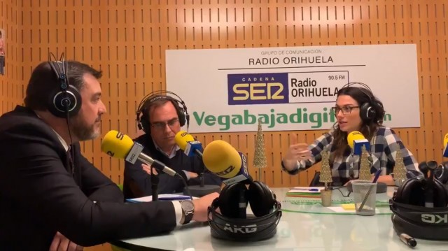 El plurilingüismo en Secundaria reproduce la división de bloques en la Vega Baja: el consenso que no llega