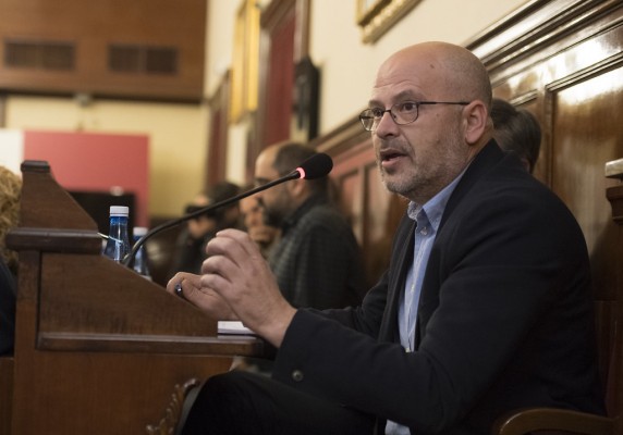 La crisis por la dimisión de Fernando Grande pone en peligro 40 años de socialismo en Vall d'Alba