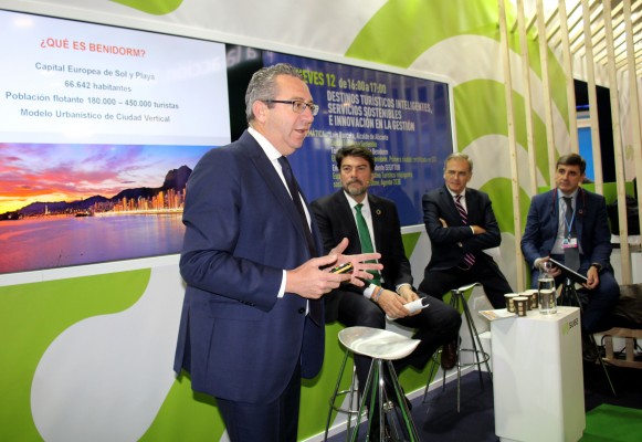 Benidorm será el primer destino turístico en implantar un plan integral para combatir el cambio climático


