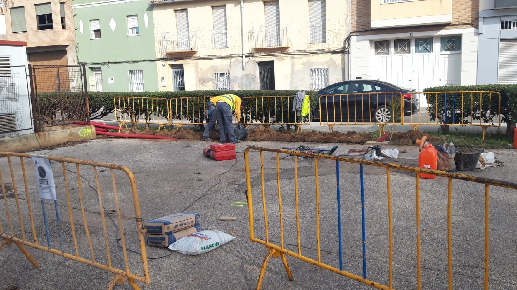 Borriana instala el primer punto de recarga municipal de vehículos eléctricos 