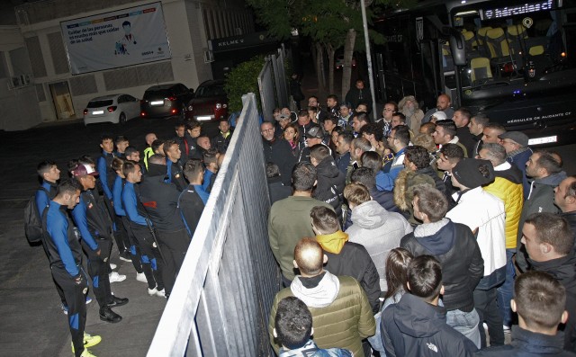 Llamamiento de Unidad Herculana a no entrar al Rico Pérez hasta el minuto cinco como protesta