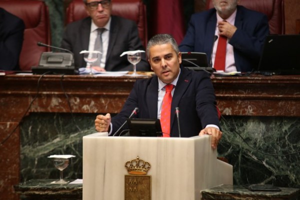 La Asamblea Regional rechaza los vetos de los partidos a los medios de comunicación
