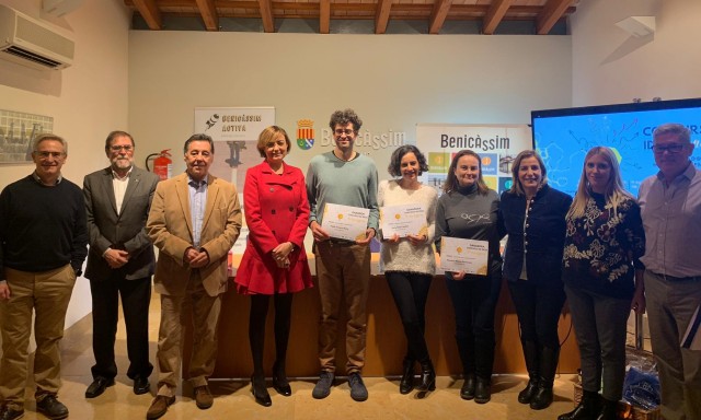 Cosmética Perla Pibb, Souvenirs
Arakne y Umakiwe-Laboratorio ganan el IV Benicàssim

Emprende