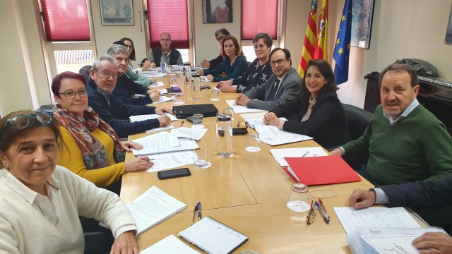 El Consell insta al Consejo Rector de À Punt a revisar el baremo de las oposiciones
