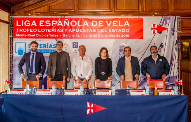 Cuatro clubes de la Comunitat arrancan en la liga española de vela Trofeo Loterías y Apuestas del Estado