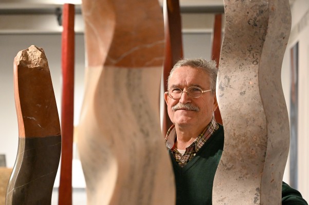 Vicente Ortí i 'la màgia de la creació' impulsen el Paranimf com a nova sala d'exposicions 
