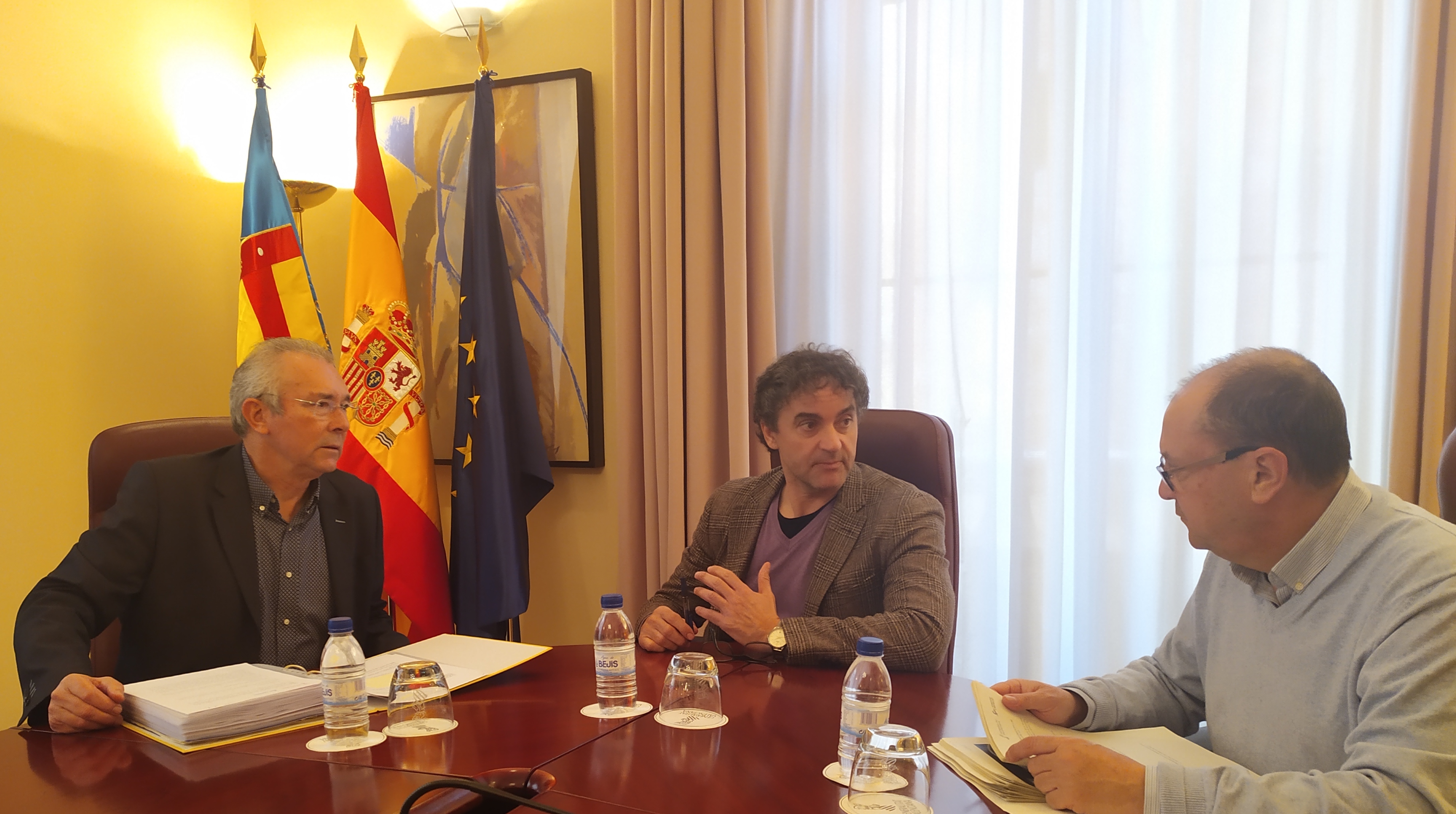 El director general de Aerocas, Joan Serafí Bernat; el secretario autonómico de Turisme y presidente de Aerocas, Francesc Colomer; y el delegado de Presidencia de Generalitat en Castellón, Adolf Sanmartín.  - 