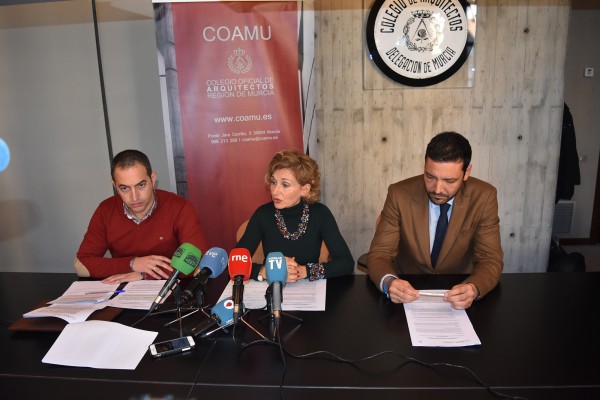 Los arquitectos proponen 25 medidas para la protección del Mar Menor