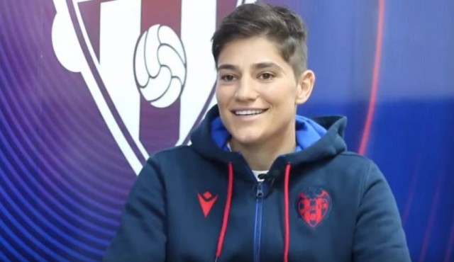 Paraluta apuesta por el Levante en el derbi y pide mantener 