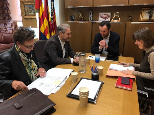 Elche cederá a la UMH la residencia juvenil de Albatix en el primer semestre de 2020
