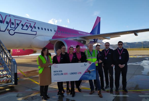 Wizz Air estrena su ruta a Londres y se refuerza en el aeropuerto de Castellón a la espera de otras tres