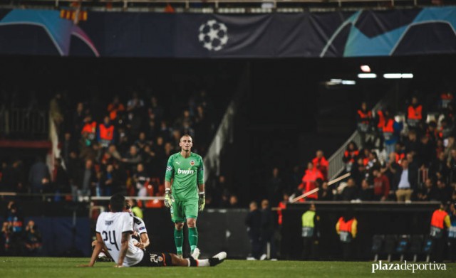 Los goles en contra, un mal endémico que urge solucionar en Amsterdam