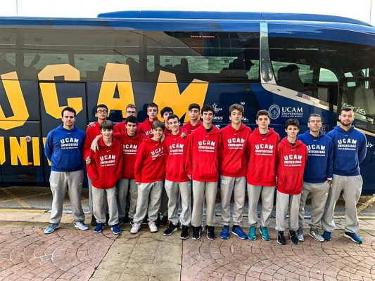 El UCAM CB da la talla en Valencia pero no estará en la fase final de la Minicopa infantil