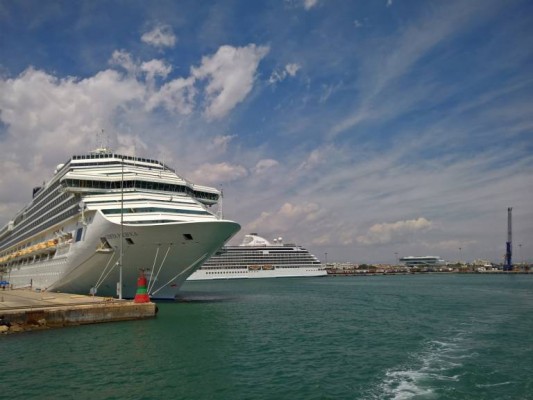 La afluencia de cruceristas al puerto de Valencia crece un 6 % hasta octubre
