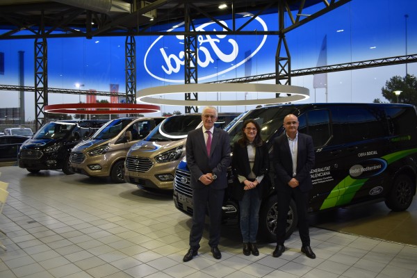 Ford Vedat Mediterráneo amplía la cesión a la Generalitat Valenciana de ocho unidades de Tourneo Custom híbridas 