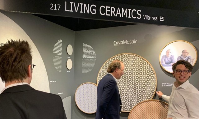 Living Ceramics da otro salto al entrar en el selecto grupo de azulejeras que fabrica muebles de baño
