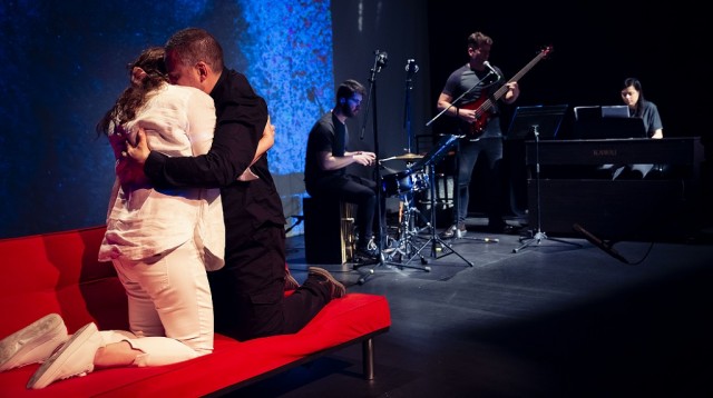 Fusión de música, poesía, artes escénicas y visuales: Patrik invita a experimentar con todos los sentidos