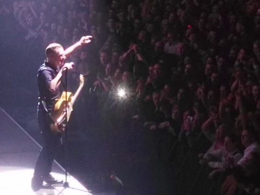 Bryan Adams 'enciende su luz' en Murcia: 