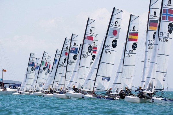 España remonta posiciones en el Mundial de Auckland