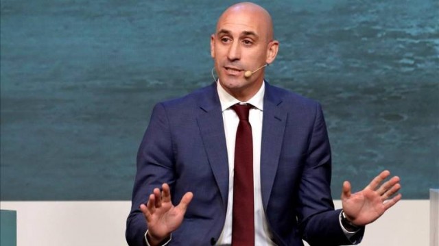 La fiscalía acusa a Rubiales (RFEF) de un delito de lesiones a una mujer