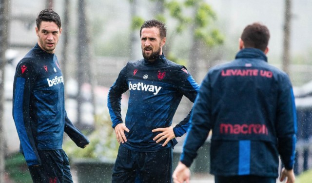 Postigo completa la primera parte del entrenamiento