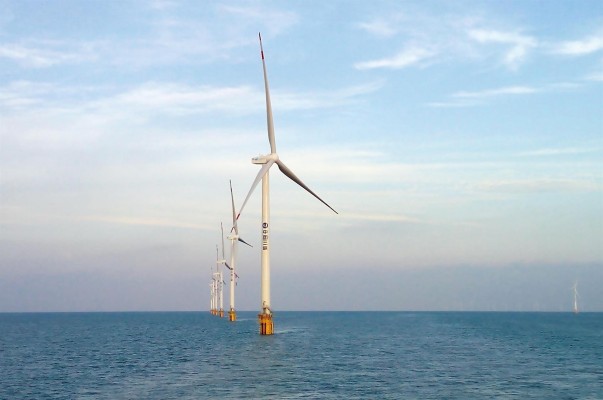 La china Goldwind, proveedor mundial de turbinas eólicas, se interesa por el futuro de Valenciaport