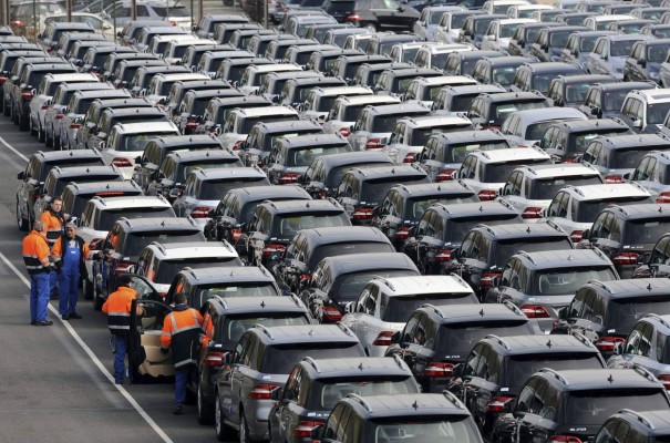 Murcia se salva del frenazo en la venta de coches y las matriculaciones se disparan un 28%
