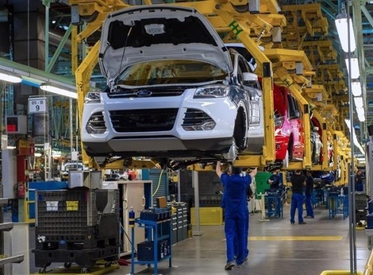 Comunidad Valenciana aportará 6,5 millones de euros a Ford para fabricación de motores y coches
