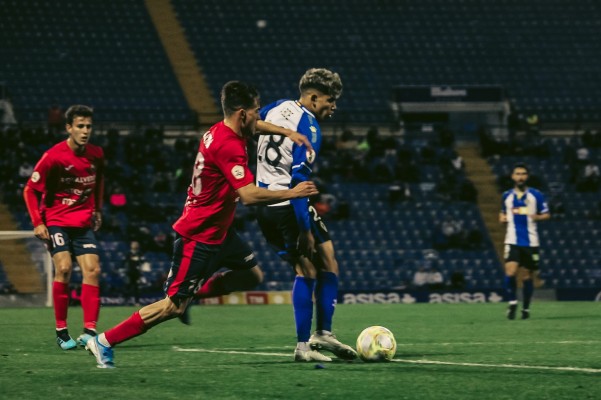 Abde, decimotercer canterano del Hércules que debuta con el primer equipo en esta etapa en la B