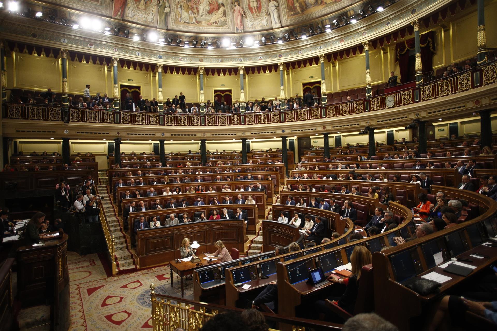 El nuevo Congreso heredará dos reformas constitucionales, cinco estatutos y la renovación de CGPJ y TC
