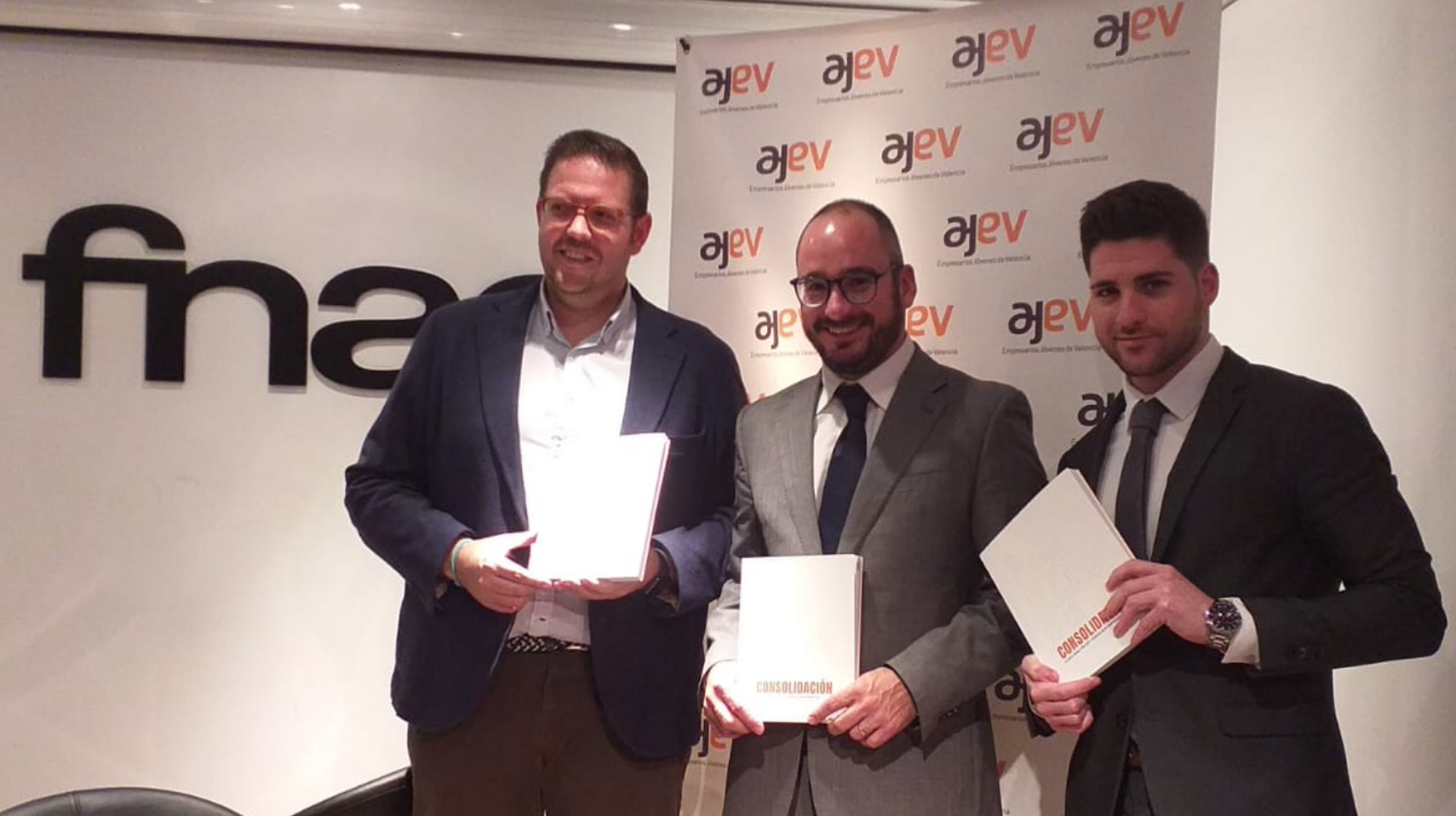El 'Libro blanco de la consolidación', el primer manual que recoge las claves para crecer y consolidar empresas