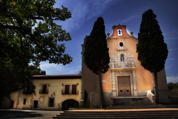 Càlig proyecta abrir al turismo el restaurante y la hospedería del Paraje dels Socors