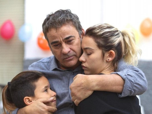 Las Entendidas: ‘La hija de un ladrón’, ‘Gloria Mundi’ y 'Niña errante'