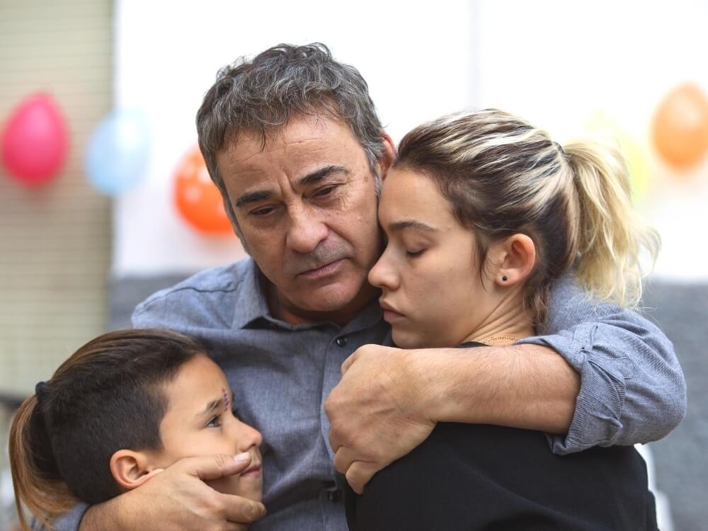 Las Entendidas: ‘La hija de un ladrón’, ‘Gloria Mundi’ y 'Niña errante'