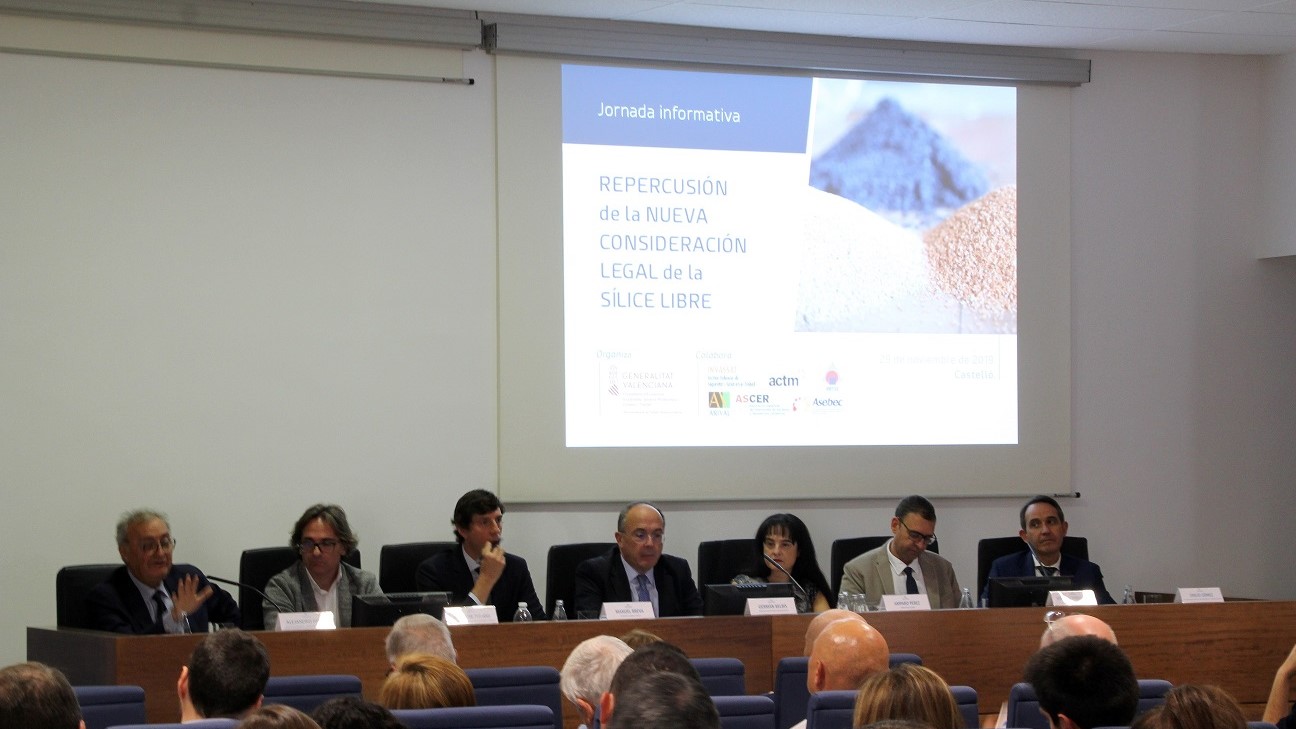 Unión de Mutuas aborda con las patronales cerámicas los problemas de la exposición a la sílice 