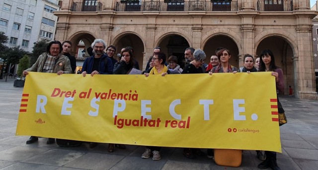 Castelló per la Llengua negocia traslladar Les Normes a altra ciutat si no recupera la Plaça Major