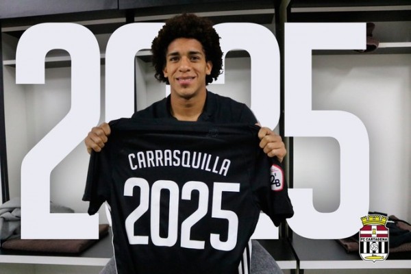 El panameño Carrasquilla pasa de cedido a fichado por el Cartagena hasta 2025 por 300.000 euros