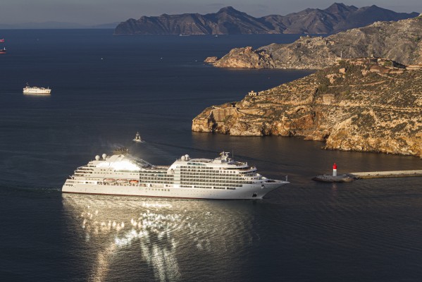 Cruceros, el floreciente negocio que 
llega del mar
