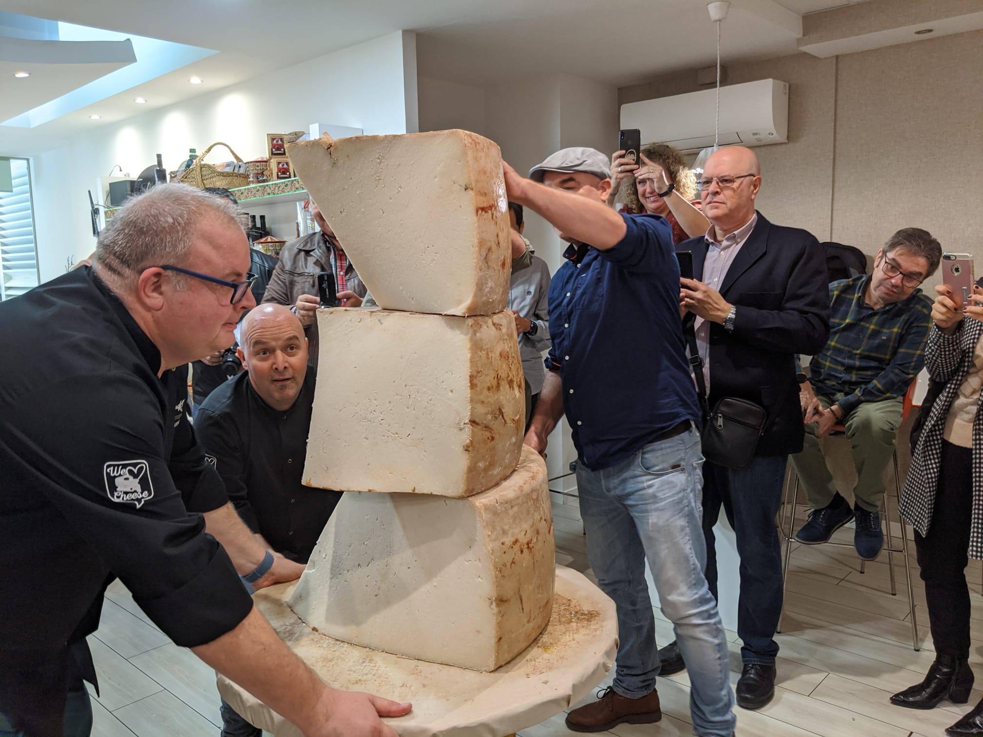 Así es el queso más grande de España: 174 kilos de puro placer majorero