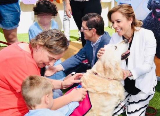 Sanidad le da el OK al programa del 'Doctor Guau' para la Arrixaca cinco meses después de anunciarlo