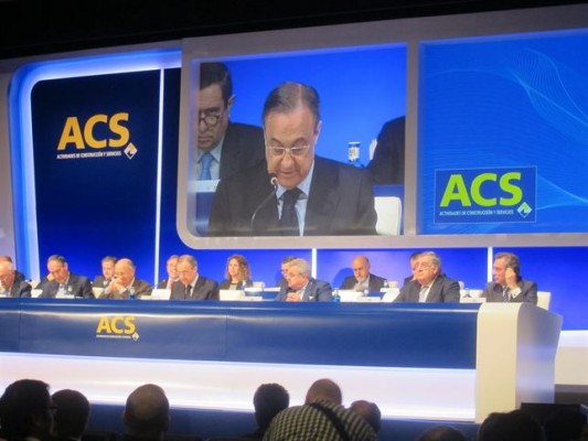 ACS, que se postula como 'caballero blanco' de Abertis, reúne este viernes a su consejo