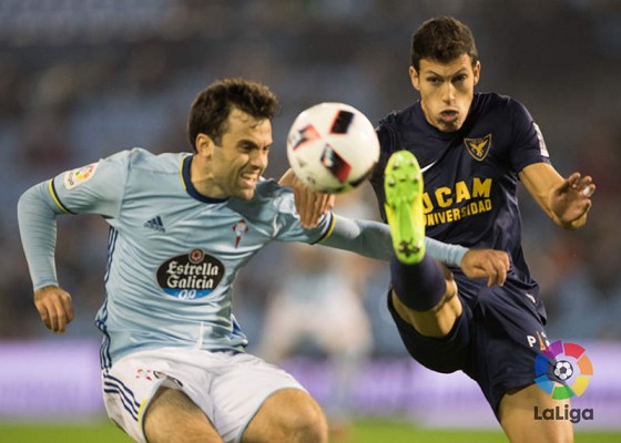 Unai Albizua regresa al UCAM CF tras ser uno de los fijos en la defensa de Segunda División