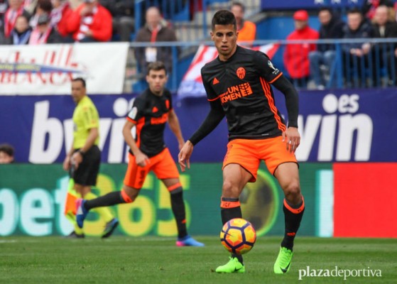 Cancelo se reúne con Gestifute para tratar su futuro
